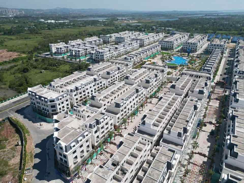 Quỹ căn ngoại giao Vinhomes Golden Avenue Móng Cái 60m2, 90m2, CK lên đến 20%, thuê 16%/4 năm