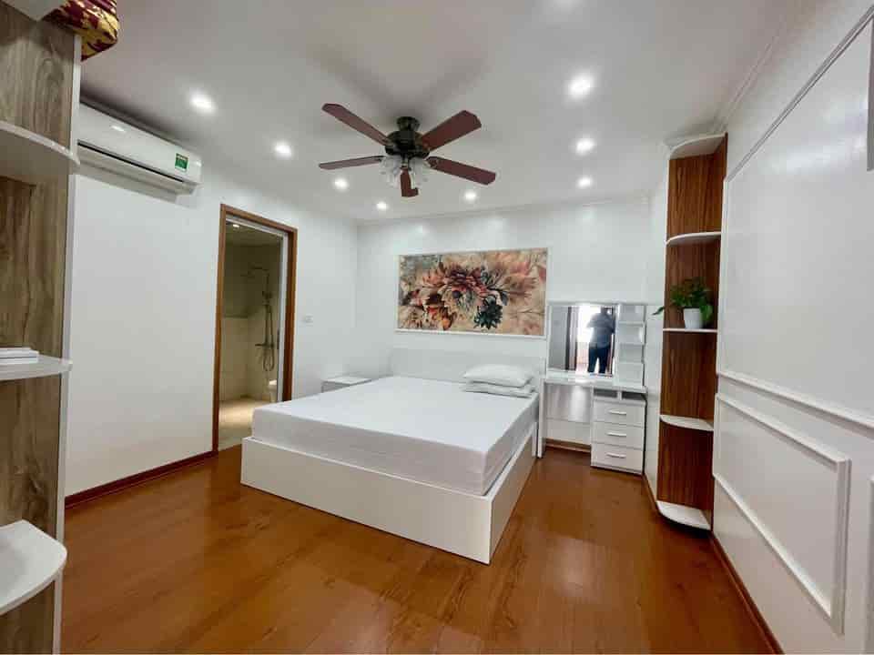 Chính chủ bán căn 2Pn 72m2 View chính biển, chung cư Newlife, trung tâm du lịch Bãi Cháy, Hạ Long.