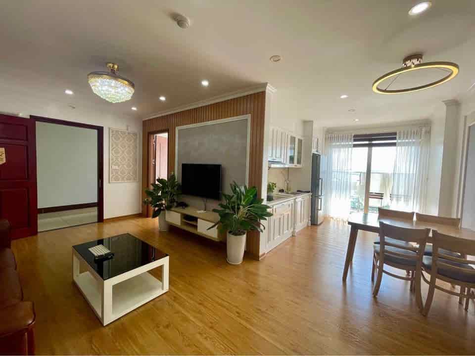 Cần bán căn chung cư 2PN 72m2 toà Newlife đường Hoàng Quốc Việt, trung tâm Bãi Cháy, Hạ Long