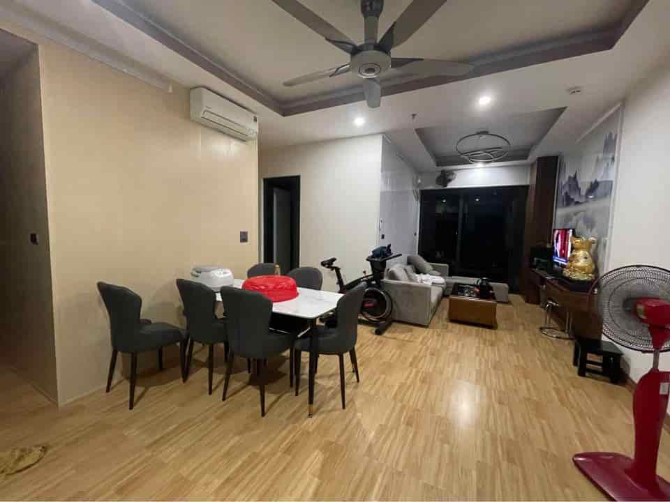 Cần bán căn hộ 3Pn 96m2 View Biển Đông Nam trung tâm Bãi Cháy, Hạ Long.