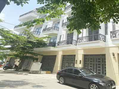 Khu nhà phố cao cấp Bảo Thịnh Residence, gần mặt tiền Hà Huy Giáp, 63m2, 5 tầng btct, chủ mới về thiết kế