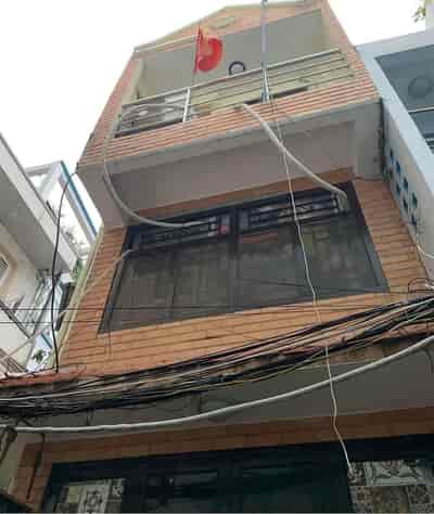 Bán nhà Trần Phú, P4, Quận 5, DT: 21m2, 3 tầng, giá: 4.5 tỷ TL