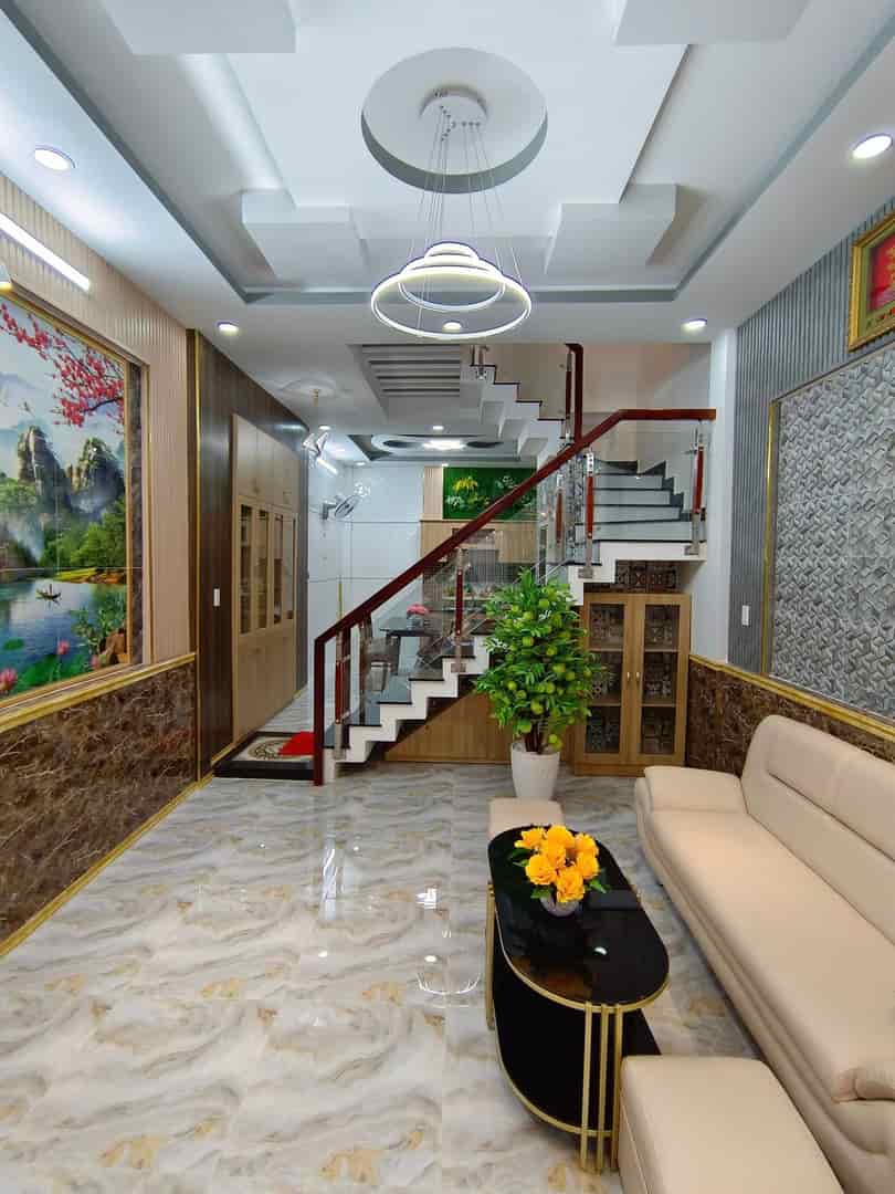 Bán nhà Dương Quảng Hàm, Gò Vấp, 4 tầng hẻm xe hơi giá 5 tỷ 6