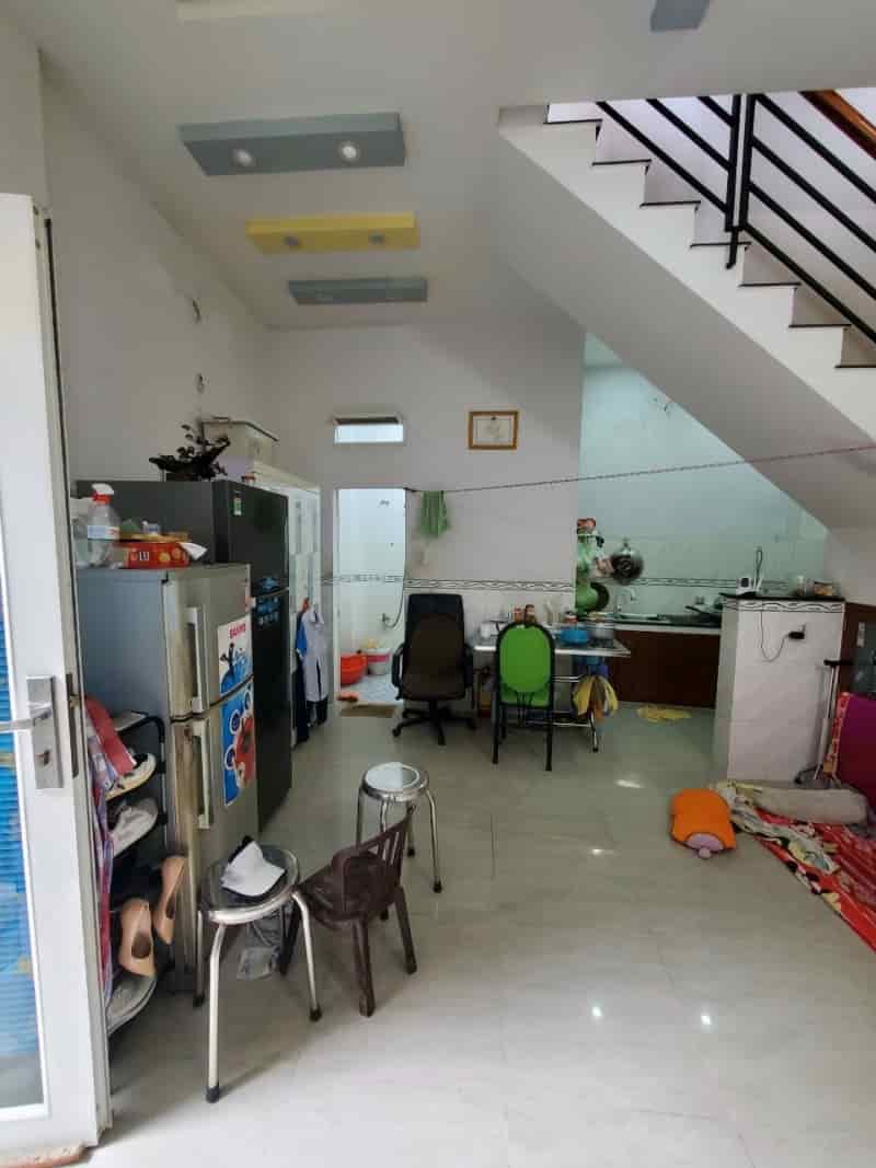 Bán nhà Mai Xuân Thưởng, quận 6, 34m2, 2 tầng, 2.2 tỷ