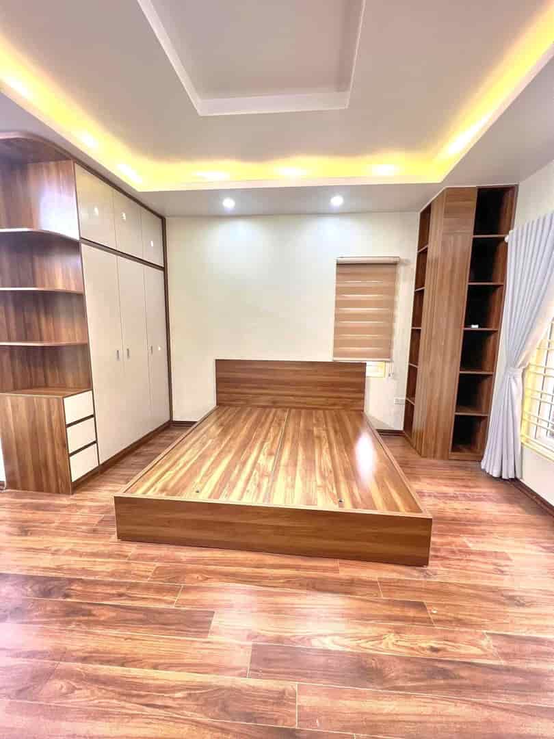 Ciêu phẩm nhà đẹp, nội thất gỗ đỏ cao cấp 56m2, 4 tầng, hẻm 6m, cách Aeon tp vài trăm mét, đường số