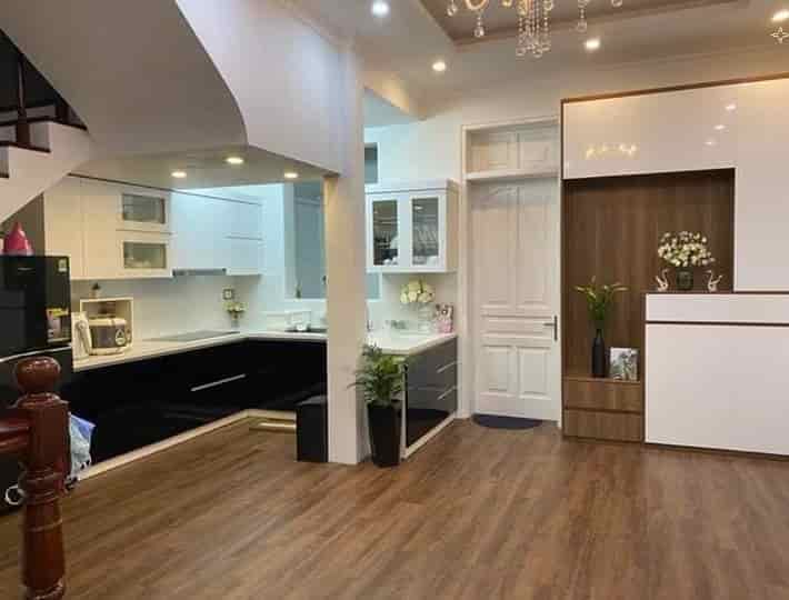 Bán nhà đẹp dân xây phố Thuỵ Khuê 48m2, 5 tầng, 6.3 tỷ gần Hồ Tây