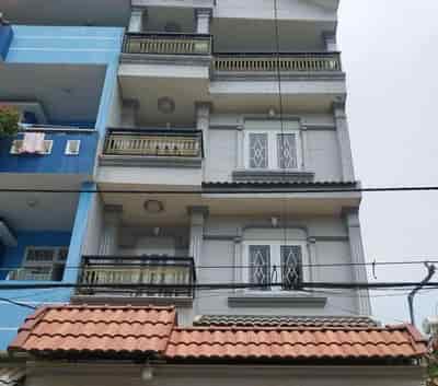 Bán nhà 4 tầng ngang 5m mặt tiền kề Phú Mỹ Hưng Hoàng Quốc Việt quận 7 giá chỉ 10,3tỷ