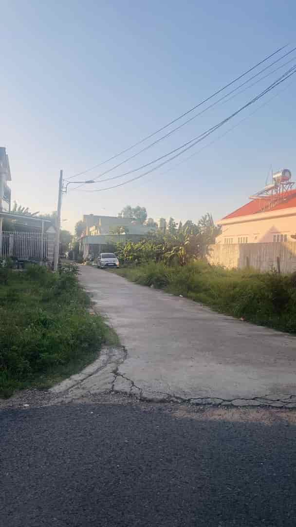 Cần bán lô đất đẹp gía đầu tư tại Phường Định Hoà, Thành phố Thủ Dầu Một, Bình Dương