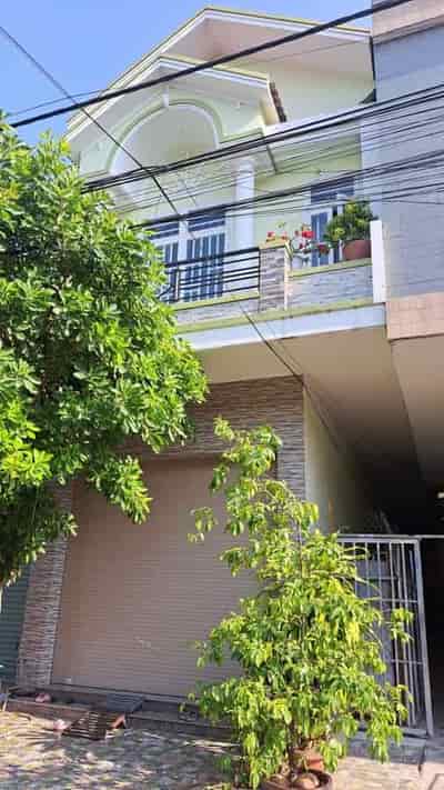 Chính chủ cần bán nhanh căn nhà đẹp tại Tp Thuận An, tỉnh Bình Dương
