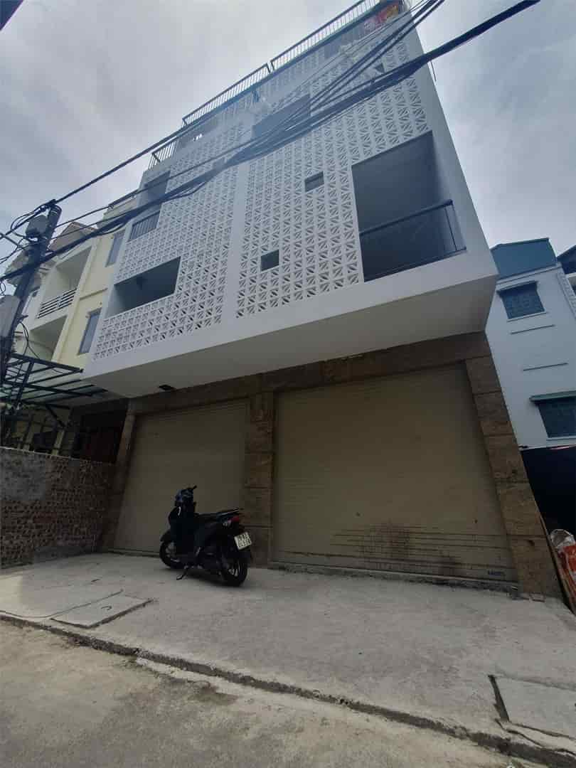 Giá tốt, chính chủ cần bán nhanh căn nhà  vị trí đẹp tại Long Biên, Hà Nội