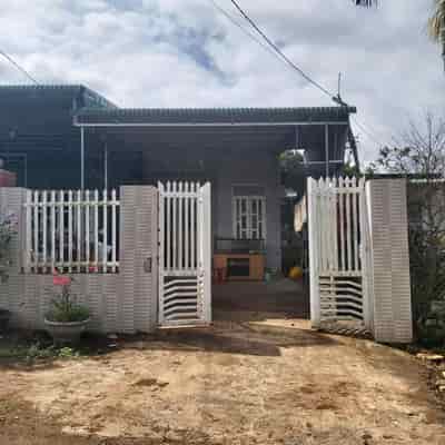 Chính chủ cần bán đất tặng căn nhà vị trí tại xã Ea Phê