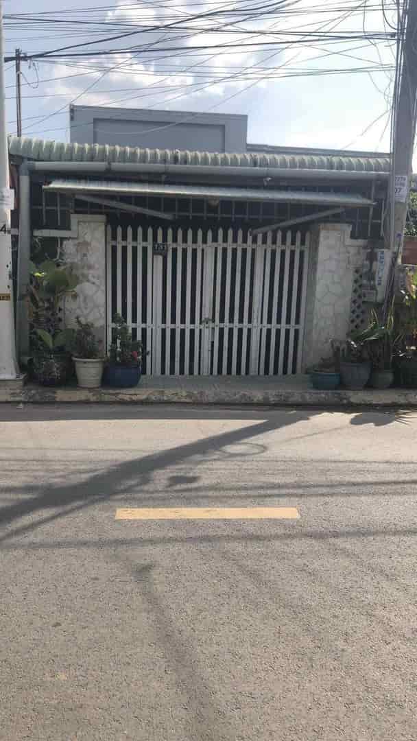 Chính chủ bán nhà mặt tiền lộ Chánh Môn A, KP3, Phường 4, TP Tây Ninh