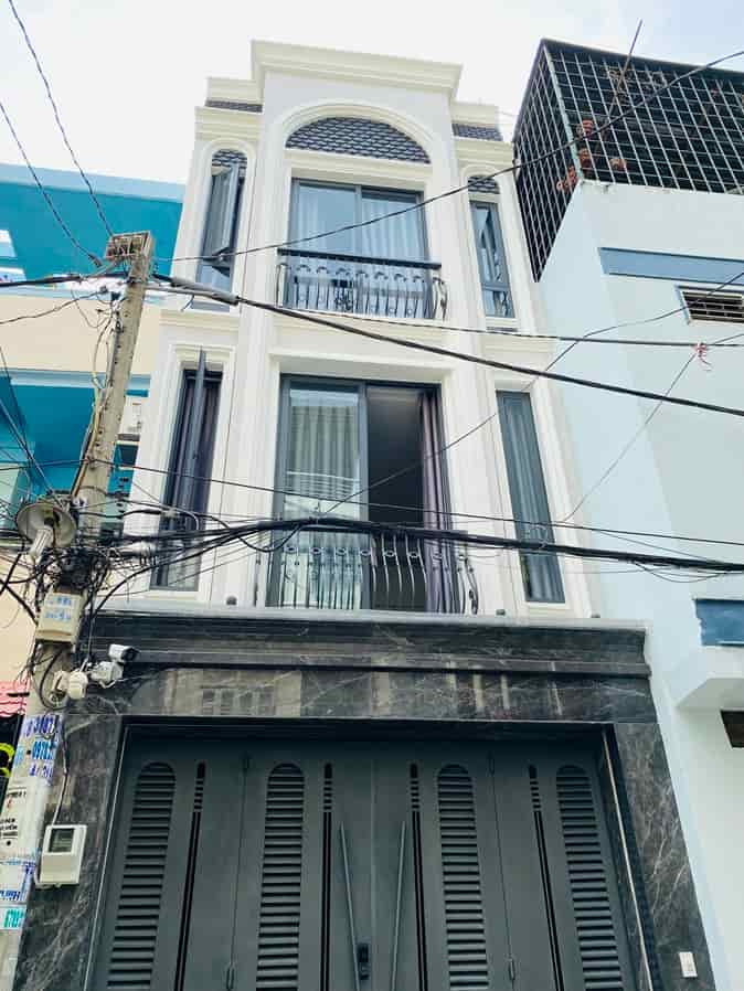 Nhà chính chủ, giá tốt bán nhanh căn nhà đep tại phường 4, quận Phú Nhuận