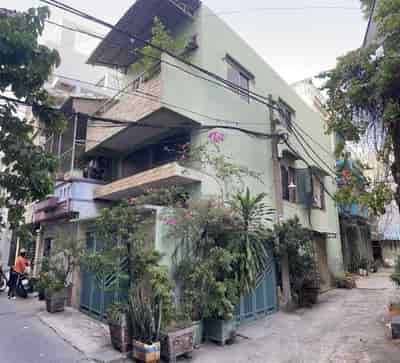 Nhà đẹp, giá tốt, chính chủ cần cho thuê nhà vị trí tại Phạm Văn Chí, phường 8, quận 6, HCM