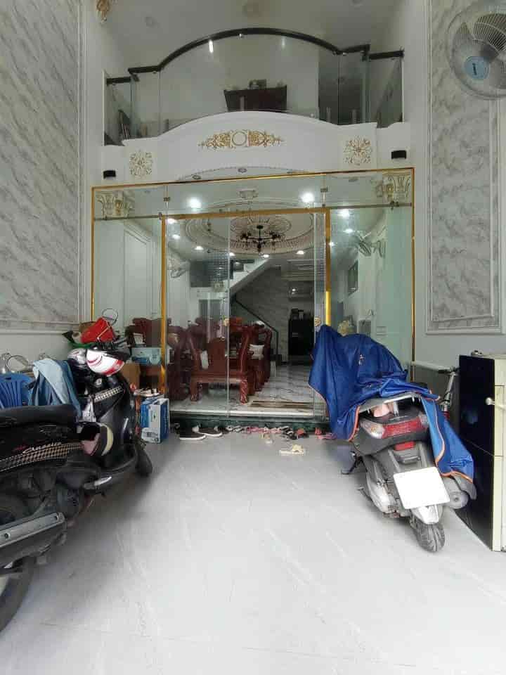 Bán nhà nở hậu, hxh vip 502 Huỳnh Tấn Phát quận 7, giá giảm còn 6,9 tỷ