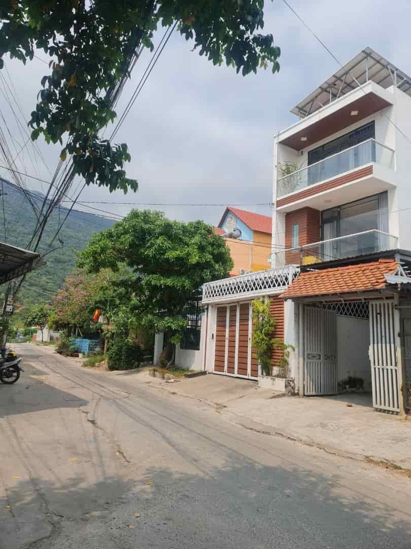 Bán nhà 3 tầng, 2 mặt đường 12m ở trung tâm Phước Đồng
