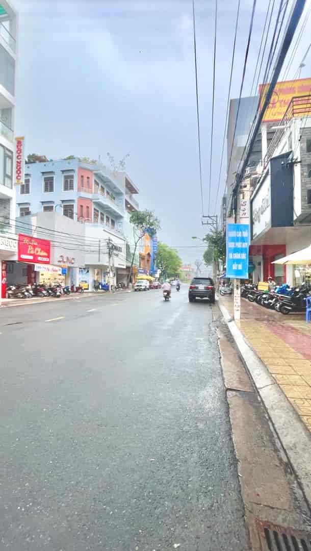 Bán nhà 3 tầng mặt đường Lý Thánh Tôn, Nha Trang