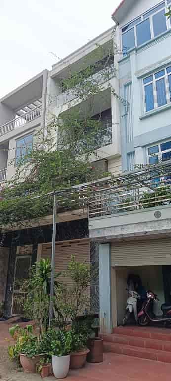 Bán đất có nhà thô khu nhà ở Phú Thịnh, P. Phú Thịnh, Tx. Sơn Tây, Hà Nội