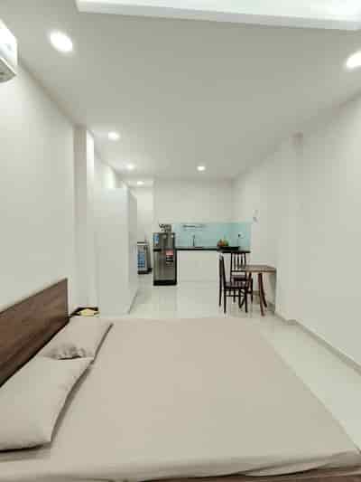 Chính chủ cho thuê căn hộ studio mới xây, full nội thất tại Nguyễn Kiệm, phường 9, Phú Nhuận