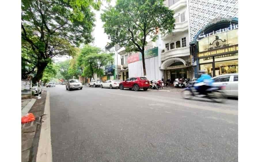 Chính chủ cần bán nhà mặt phố Thanh Xuân chỉ 3 tỷ, 3 tầng, dt 27m2, kinh doanh đỉnh