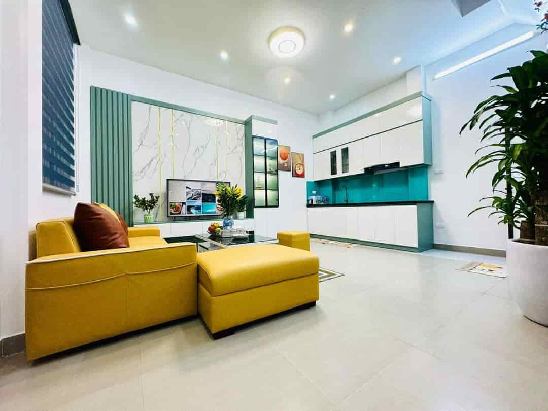 Bán nhà riêng Vũ Tông Phan Thanh Xuân, 3 tầng, 32m2, mặt tiền khủng 5m, giá 3.55 tỷ, full nội thất xịn sò, ô tô