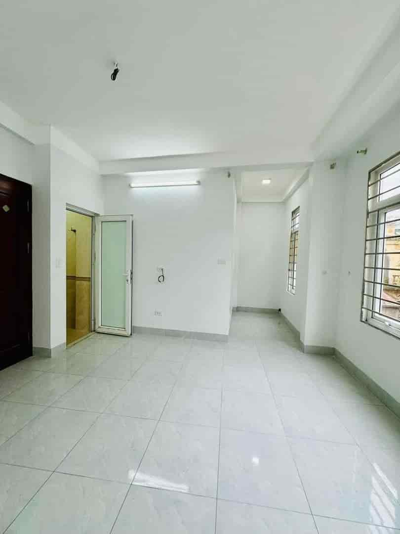 Cho thuê nhà riêng nguyên căn Trương Định, 30m2, 5 tầng, 3pn, giá 12.5 triệu
