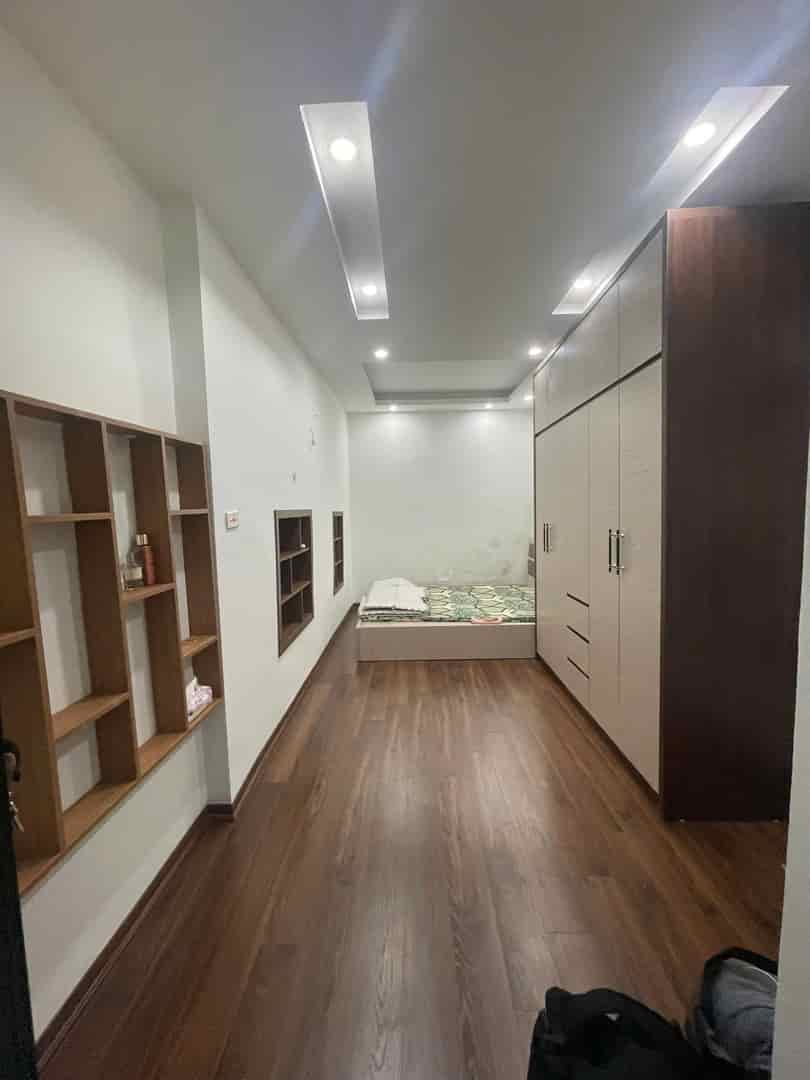 Cho thuê nhà ngõ Bạch Mai, Hai Bà Trưng, 50m2, 3 tầng, 3 ngủ, 2 wc, 12 triệu, có thương lượng