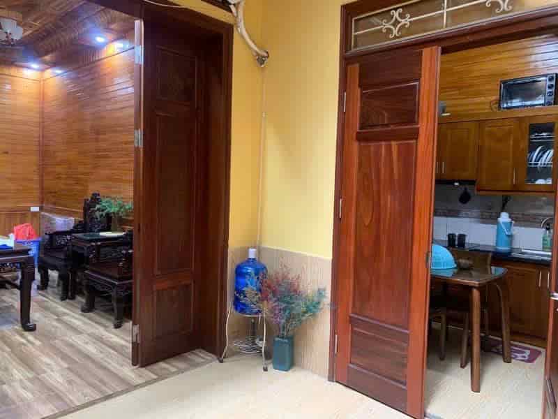 Cho thuê nhà nguyên căn Pháo Đài Láng, 3 tầng, 55m2, 3 ngủ, 16 triệu, full đồ ở ngay