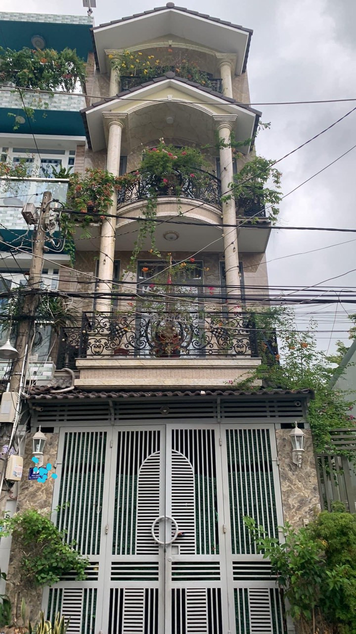 Cần bán gấp nhà, Lê Văn Việt Q9, hẻm ô tô 6m, 4 tầng lầu 60m2, giá 5tỷ8.