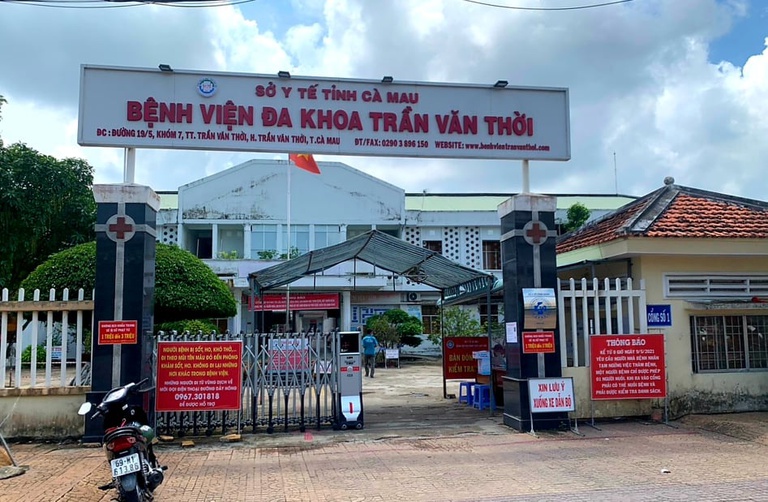 Huyện Trần Văn Thời