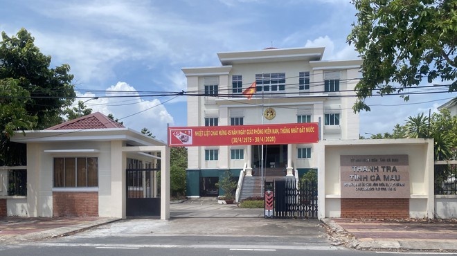 Huyện Trần Văn Thời