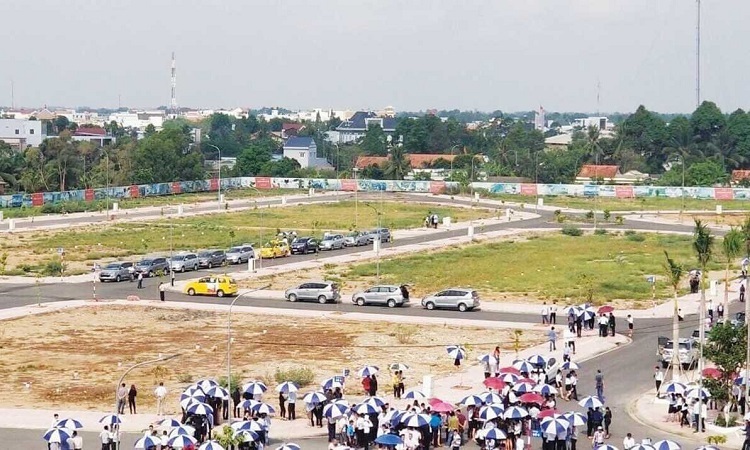 Cơn sốt đất ảo hoành hành, nhà đầu tư dễ "sa chân"