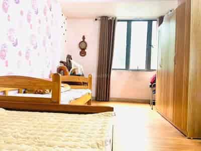 Cho thuê gấp nhà phố DV, LK Hàng Bè Mậu Lương 68m2*4 tầng, 4 phòng ngủ full nội thất ô tô kinh doanh