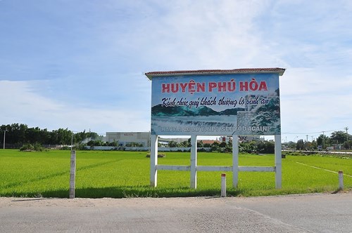 Huyện Phú Hoà