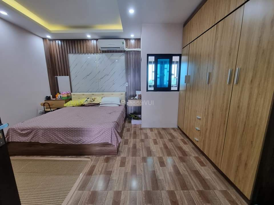 Bán nhà 54m, kinh doanh Phố Nguyễn Lân, 12 phòng cho thuê, ngõ ô tô