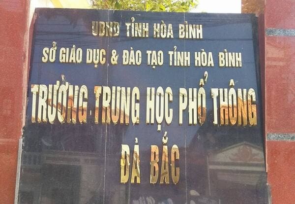 Thị trấn Đà Bắc