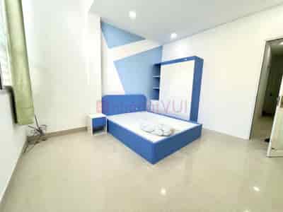 Căn hộ 2 phòng ngủ 50m2 gần công viên Hoàng Văn Thụ quận Tân Bình có ban công thoáng mát